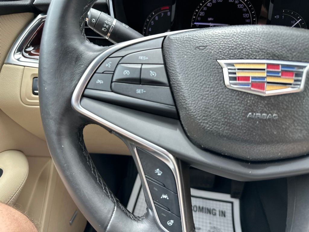 2017 Cadillac XT5 Luxury