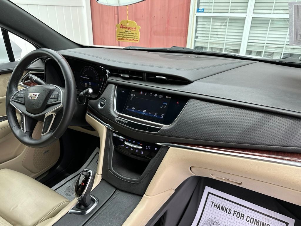 2017 Cadillac XT5 Luxury