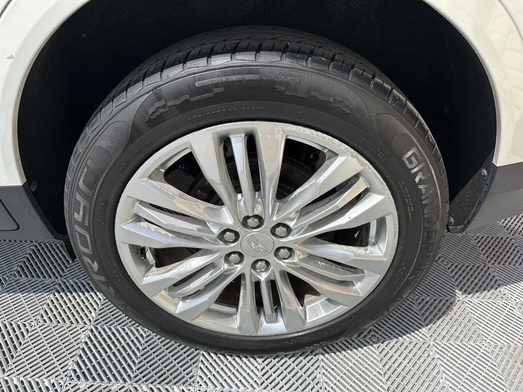 2017 Cadillac XT5 Premium Luxury