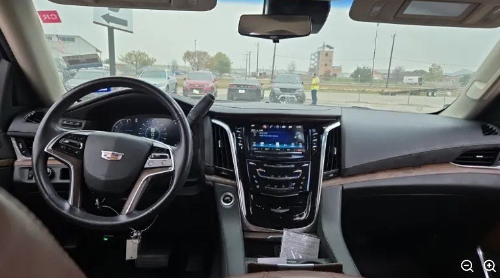2018 Cadillac Escalade ESV Luxury