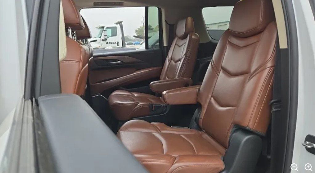 2018 Cadillac Escalade ESV Luxury