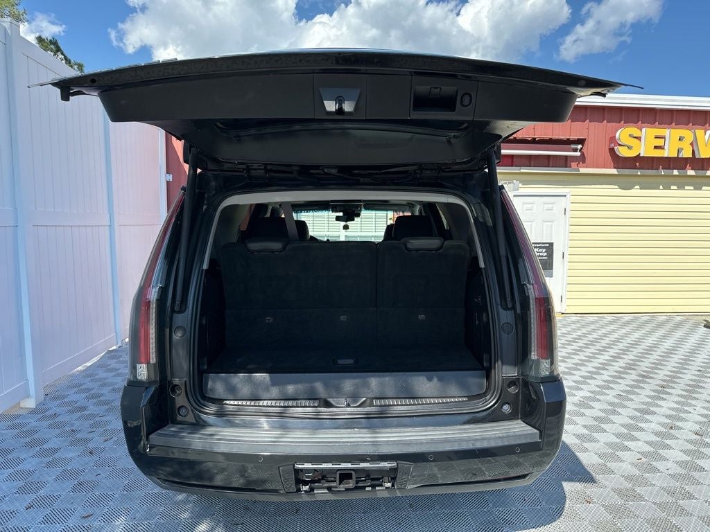 2017 Cadillac Escalade Luxury