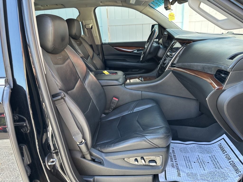 2017 Cadillac Escalade Luxury