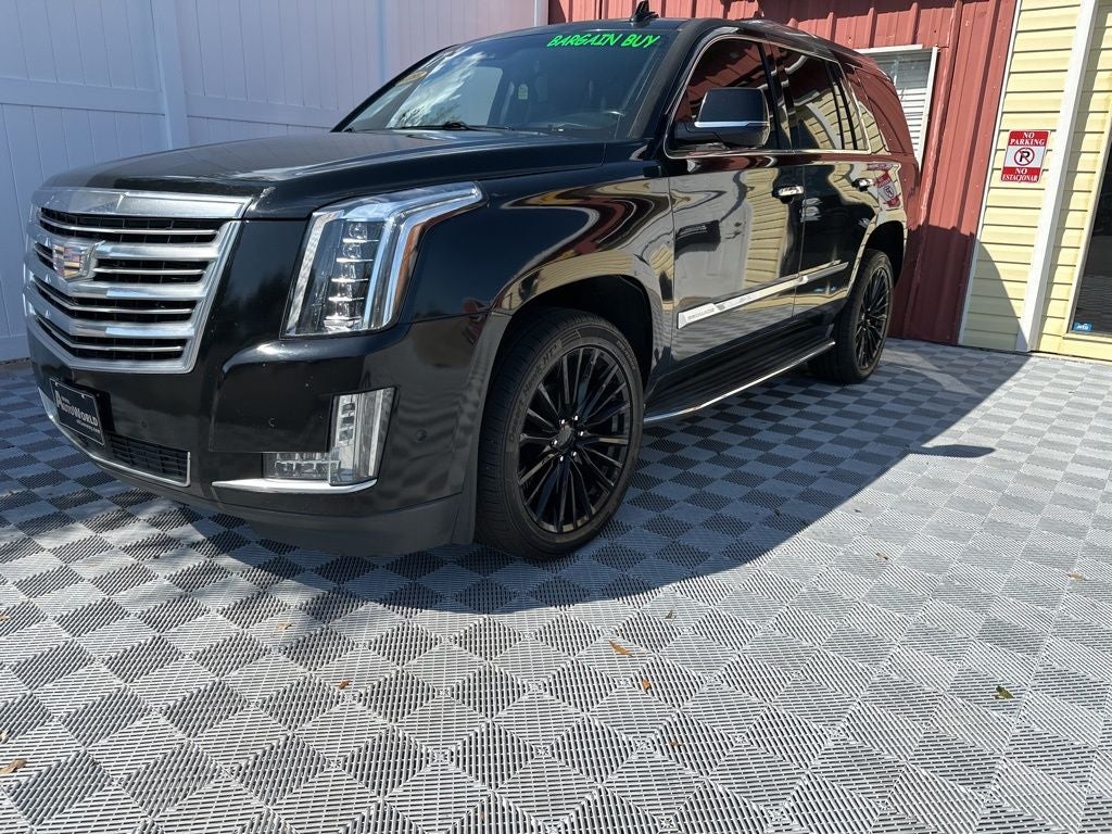 2017 Cadillac Escalade Luxury