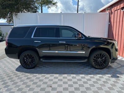2017 Cadillac Escalade Luxury