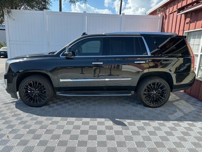 2017 Cadillac Escalade Luxury
