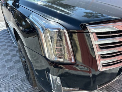 2017 Cadillac Escalade Luxury