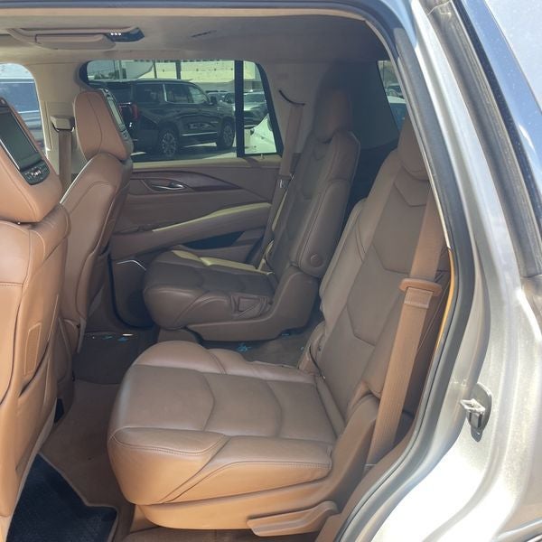 2016 Cadillac Escalade Platinum Edition