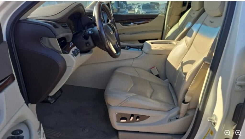 2015 Cadillac Escalade ESV Luxury