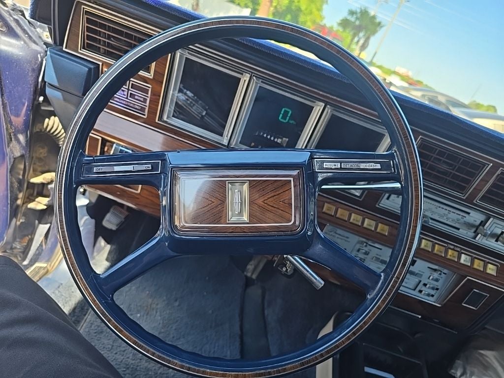 1981 Lincoln Mark VII Base