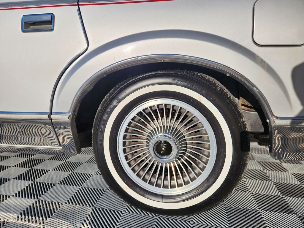 1983 Lincoln Mark VI Base