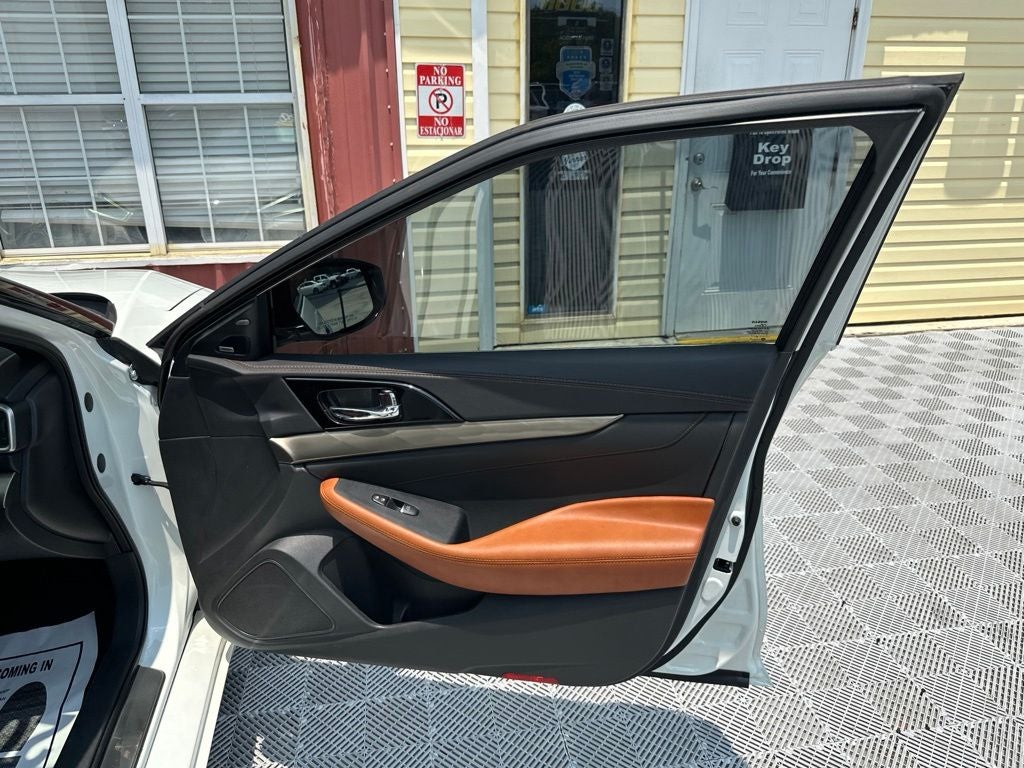 2020 Nissan Maxima Platinum