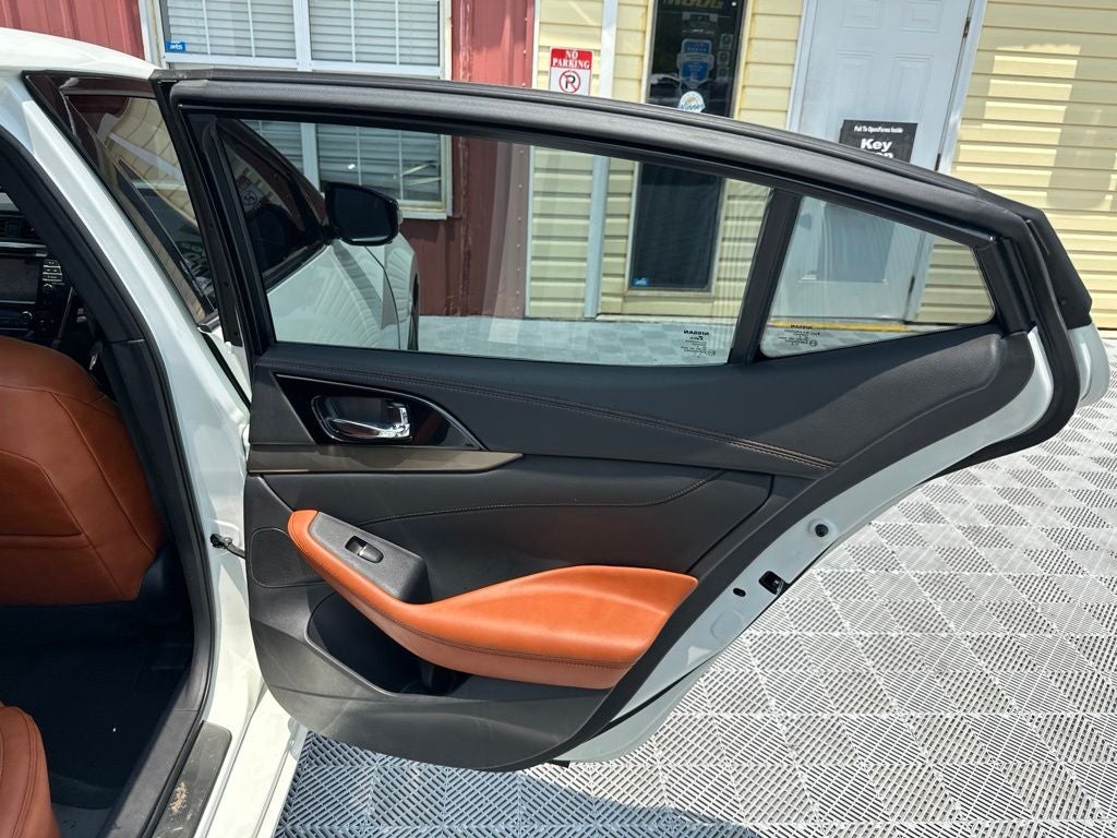 2020 Nissan Maxima Platinum