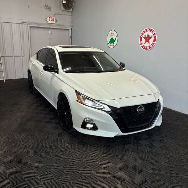 2022 Nissan Altima 2.5 SR