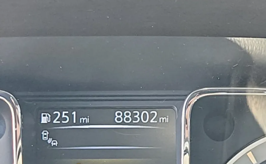 2017 Nissan Titan Base