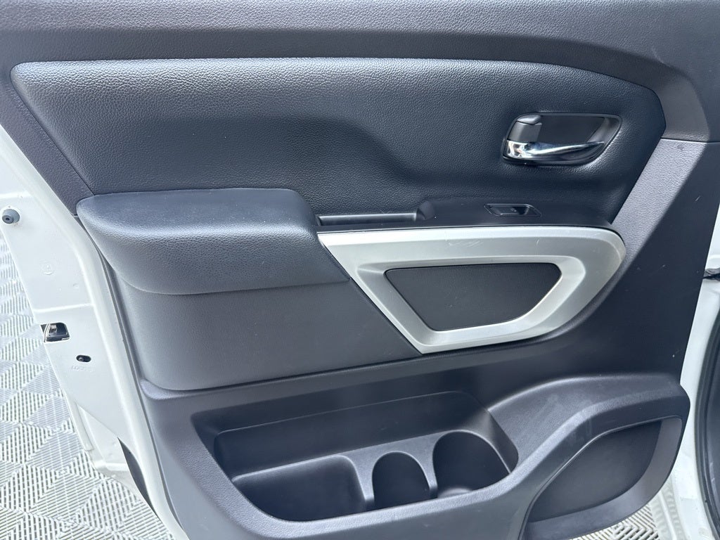 2019 Nissan Titan SV