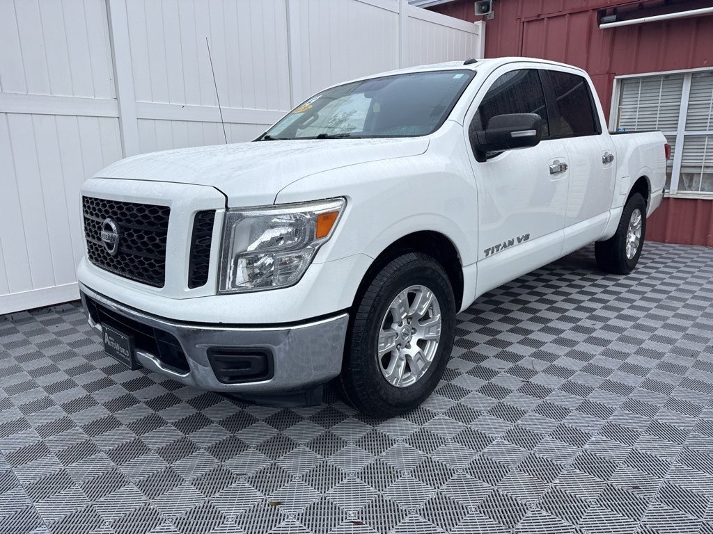 2019 Nissan Titan SV