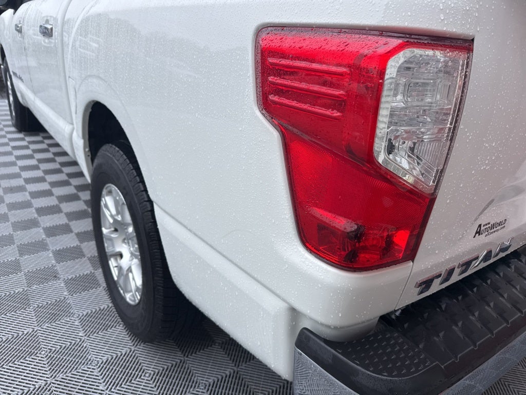 2019 Nissan Titan SV