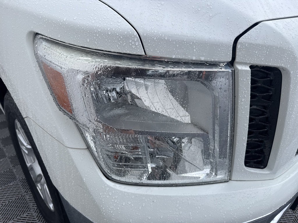 2019 Nissan Titan SV