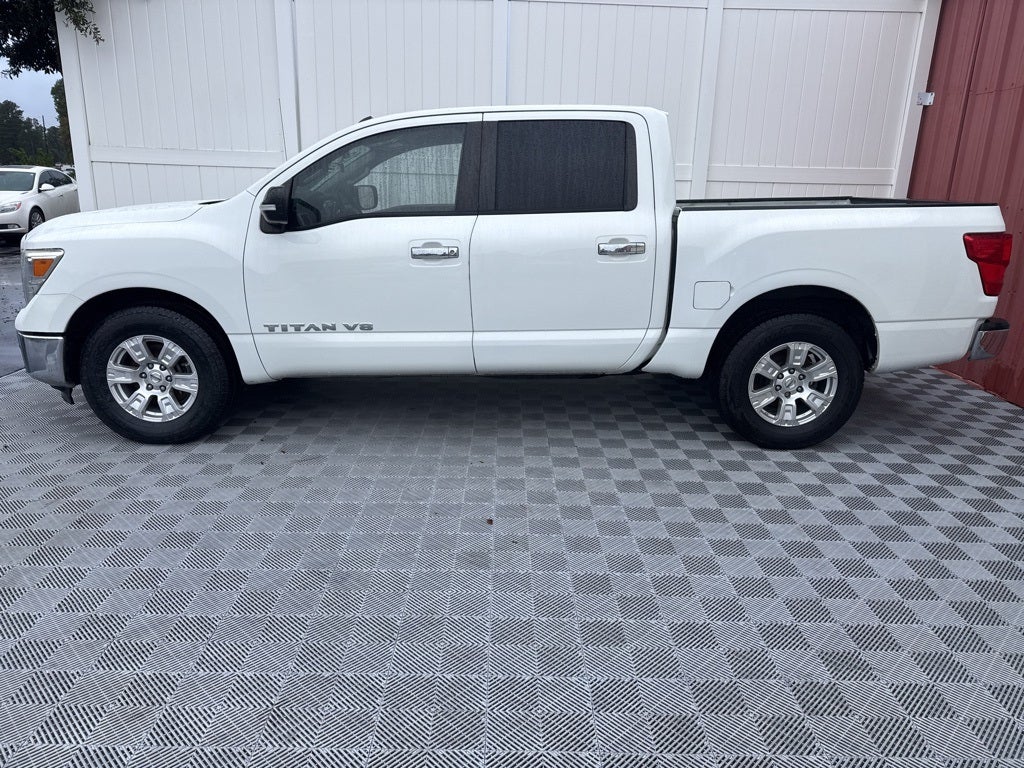 2019 Nissan Titan SV