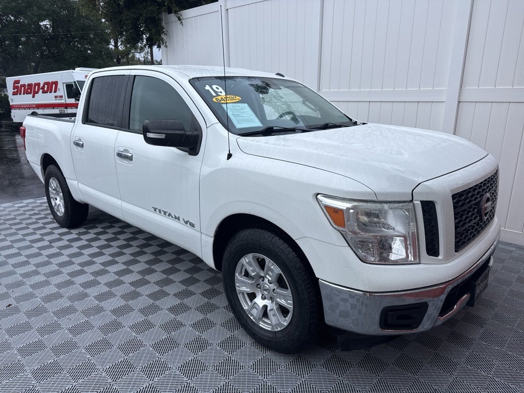 2019 Nissan Titan SV