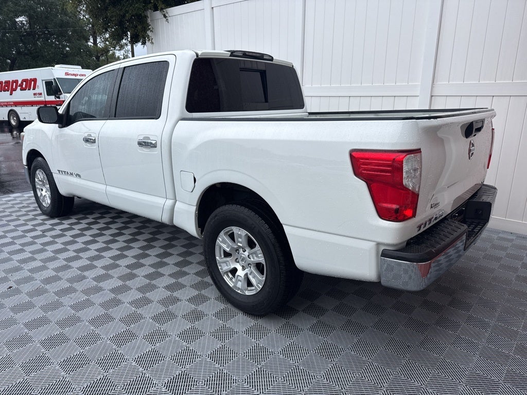 2019 Nissan Titan SV