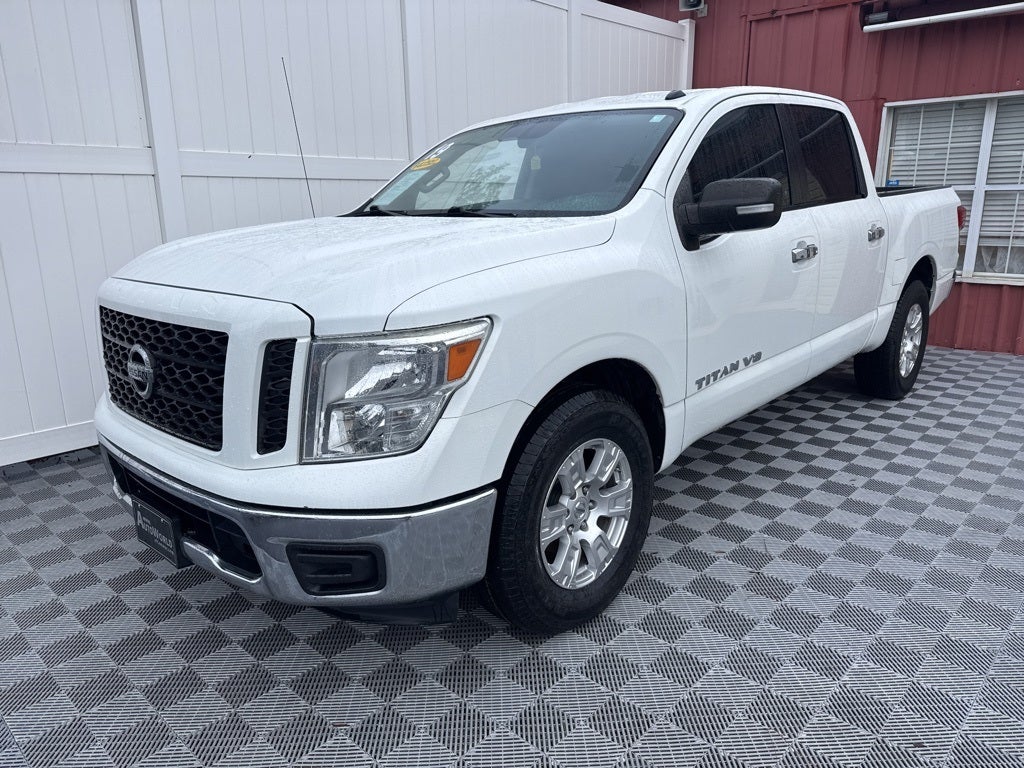 2019 Nissan Titan SV