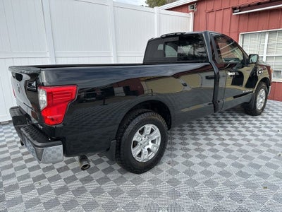 2017 Nissan Titan SV