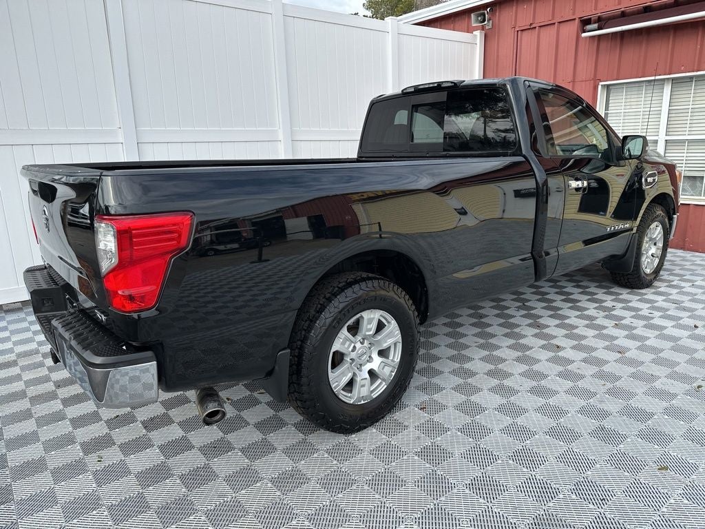 2017 Nissan Titan SV
