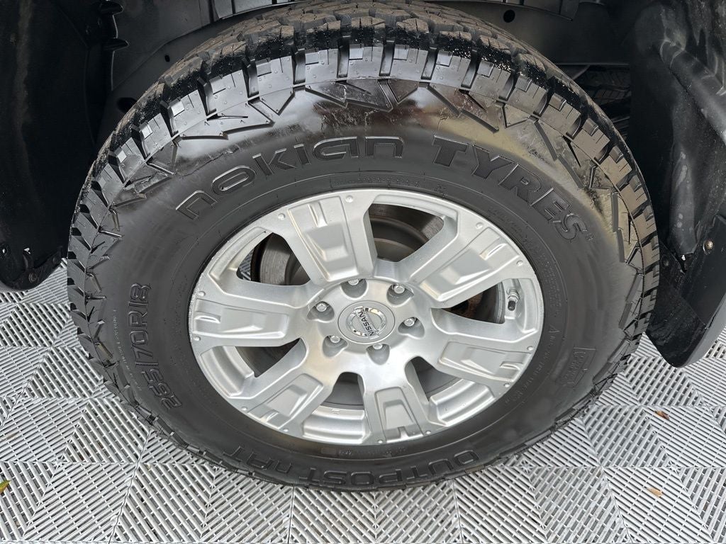 2017 Nissan Titan SV