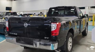 2017 Nissan Titan SV