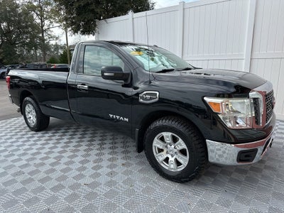2017 Nissan Titan SV