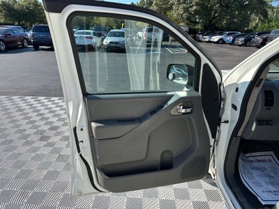 2016 Nissan Frontier SV