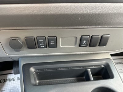 2015 Nissan NV2500 HD SV