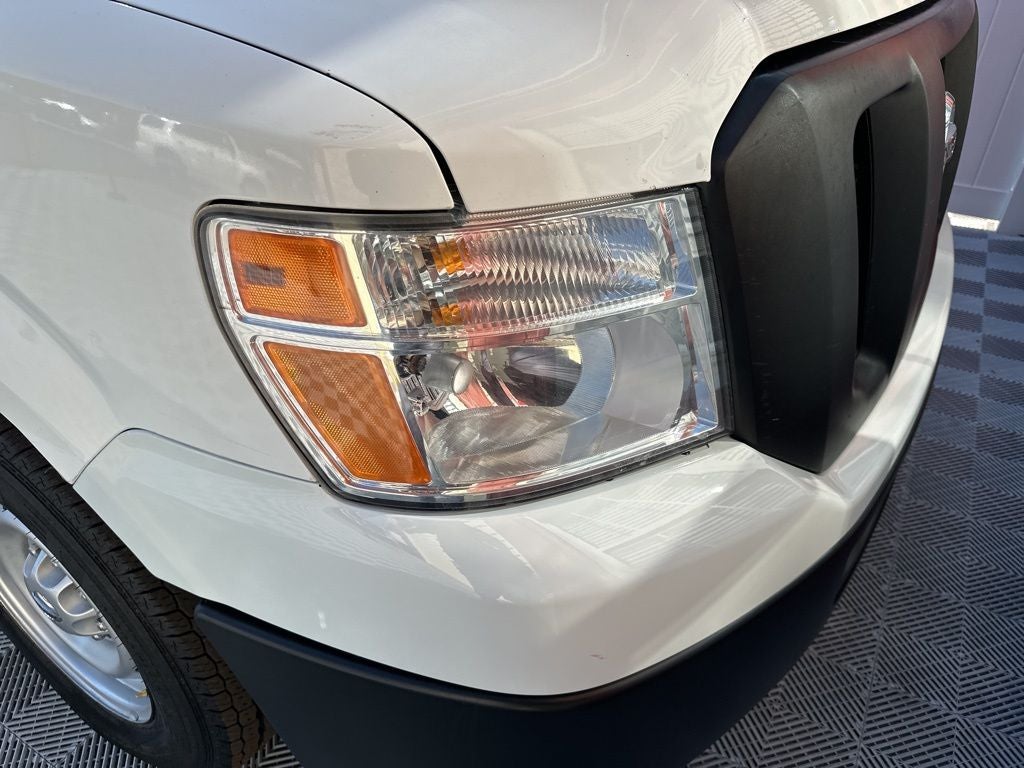 2017 Nissan NV2500 HD S Standard Roof