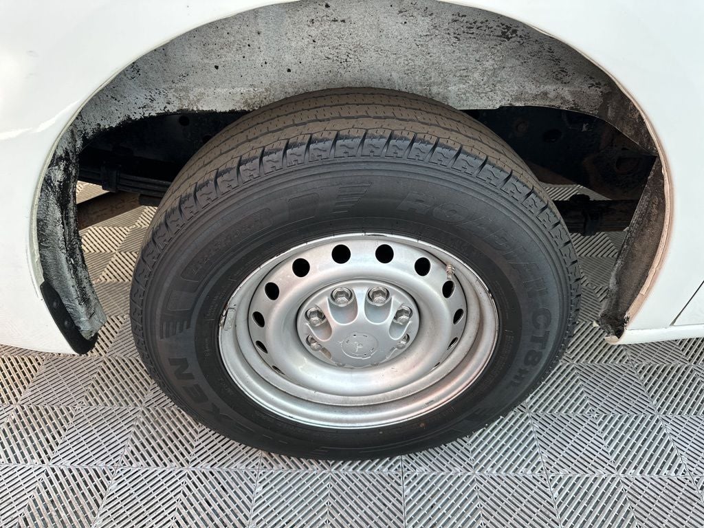 2017 Nissan NV2500 HD S Standard Roof