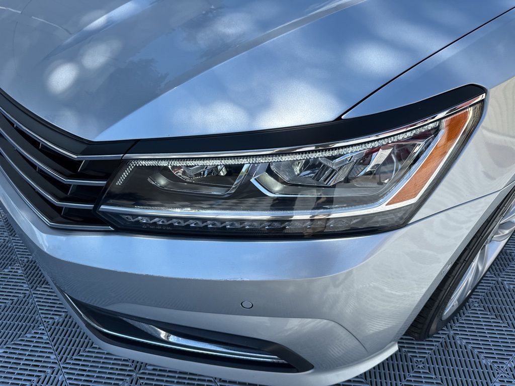 2017 Volkswagen Passat SEL Premium