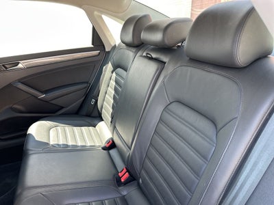 2017 Volkswagen Passat SEL Premium