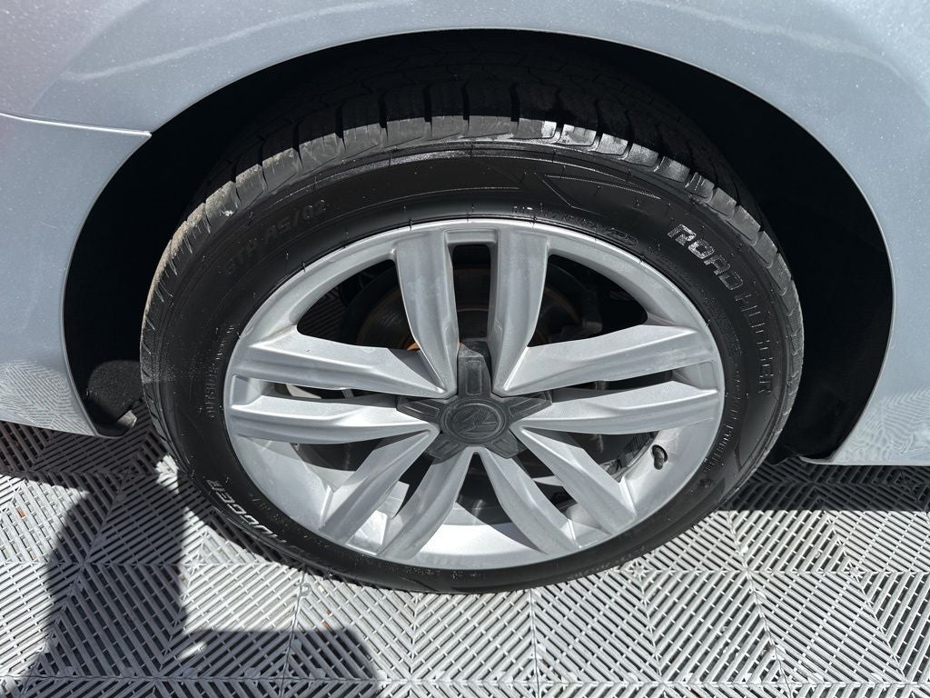 2017 Volkswagen Passat SEL Premium