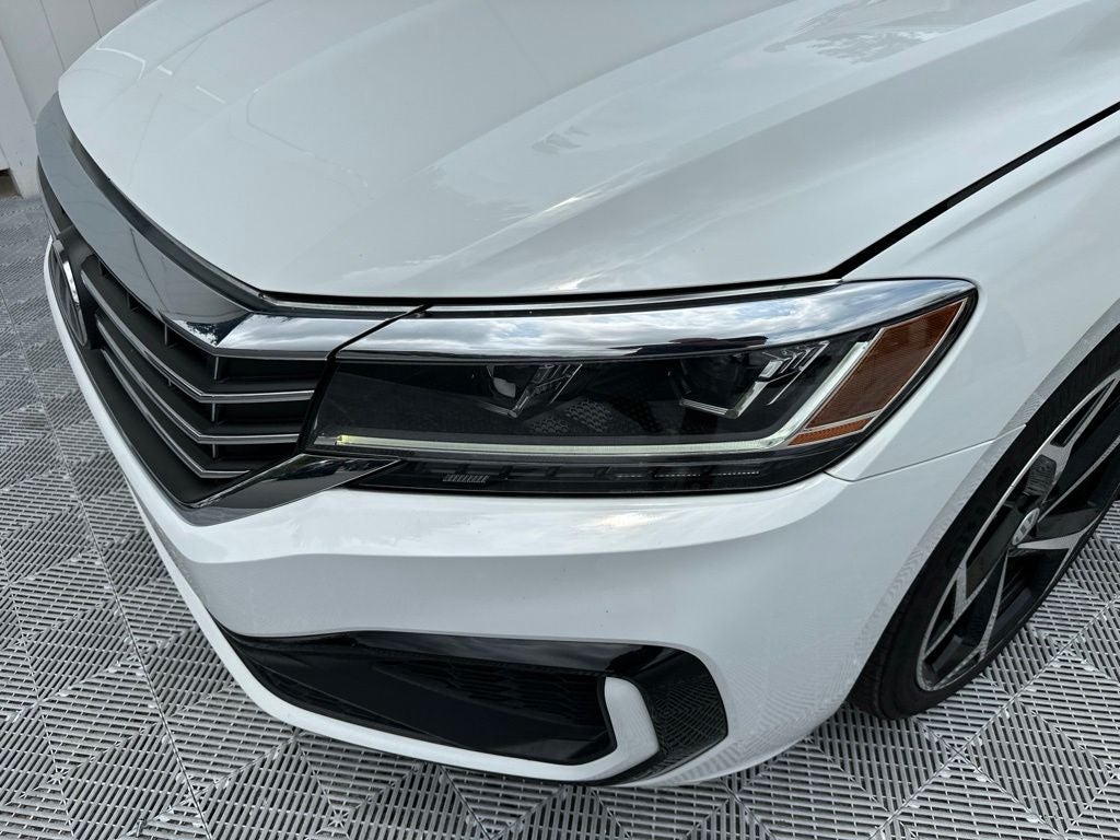 2021 Volkswagen Passat 2.0T R-Line