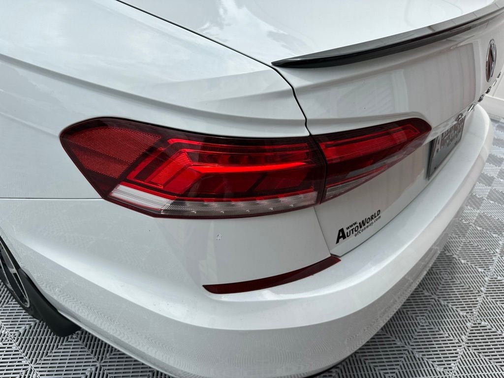 2021 Volkswagen Passat 2.0T R-Line