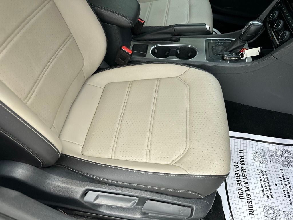 2021 Volkswagen Passat 2.0T R-Line