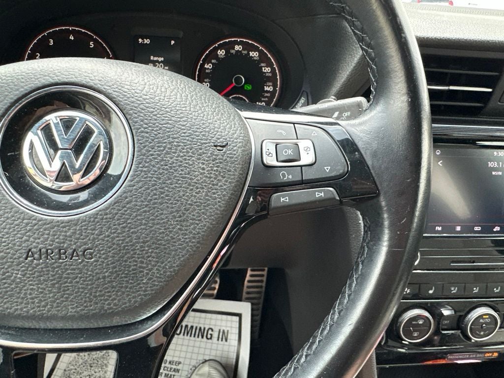 2021 Volkswagen Passat 2.0T R-Line