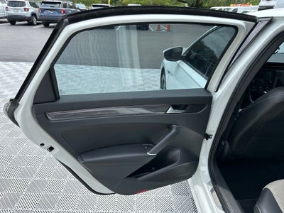 2021 Volkswagen Passat 2.0T R-Line