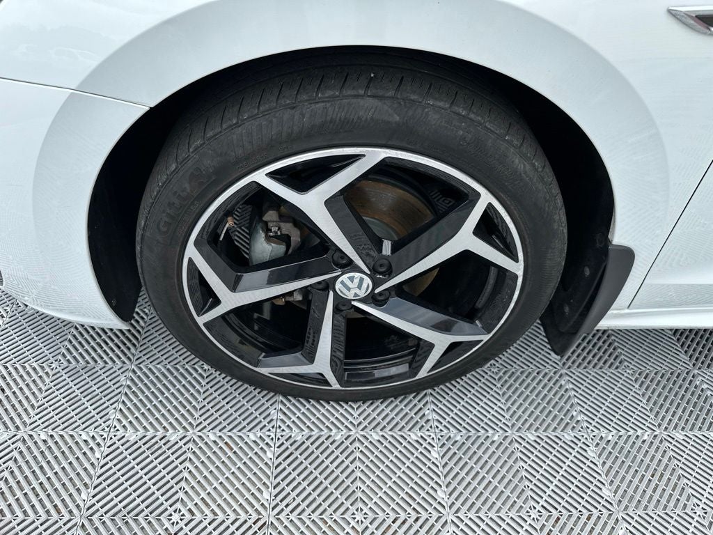 2021 Volkswagen Passat 2.0T R-Line