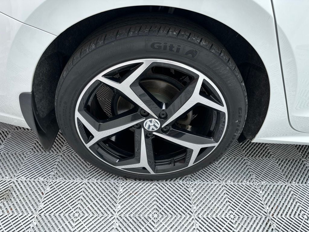 2021 Volkswagen Passat 2.0T R-Line