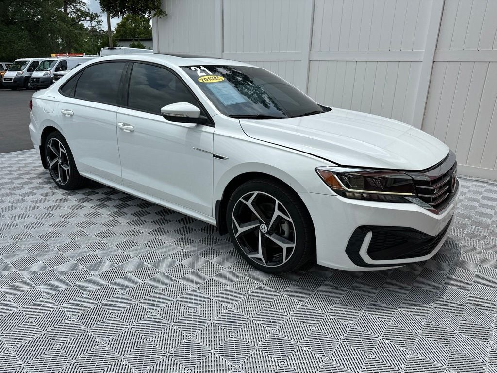 2021 Volkswagen Passat 2.0T R-Line