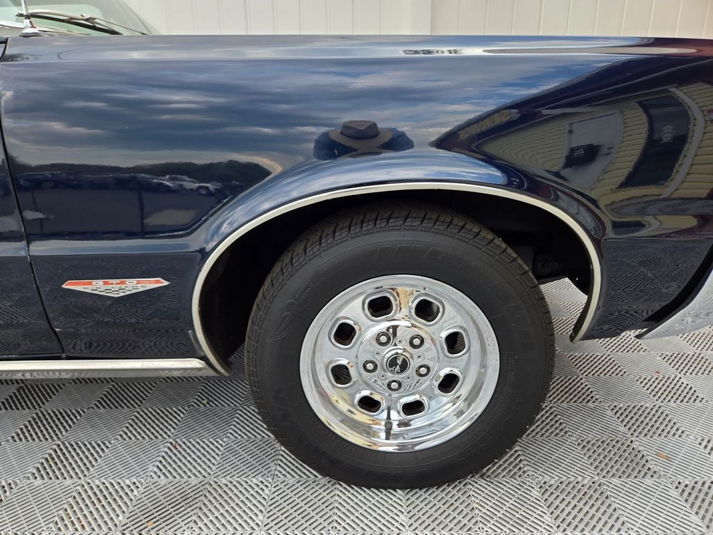 1965 Pontiac GTO Base