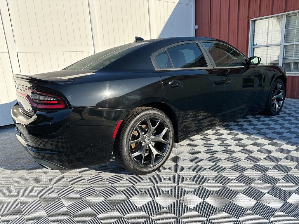 2016 Dodge Charger SXT