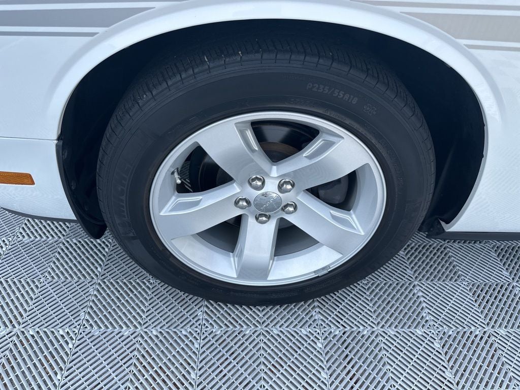 2012 Dodge Challenger SXT